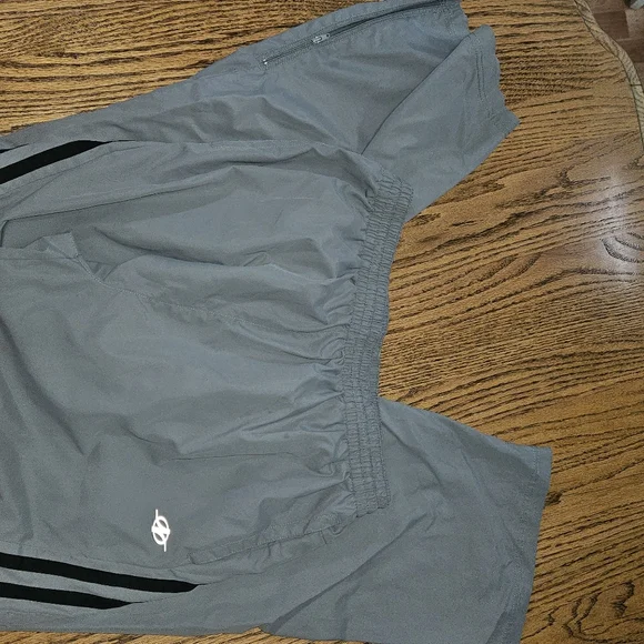 Nordictrack Men's Gray Athletic Wind Pants with Black Stripe. Xl - Picture 3 of 9